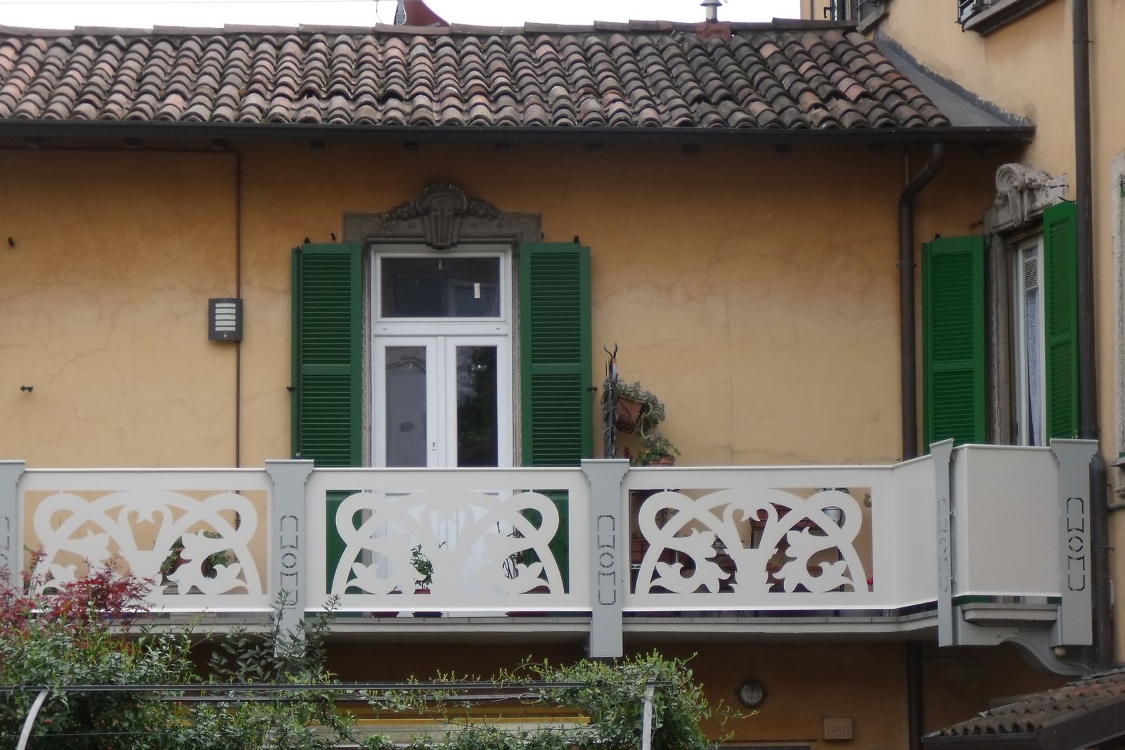 In Comune di Bergamo:sostituzione di barriera